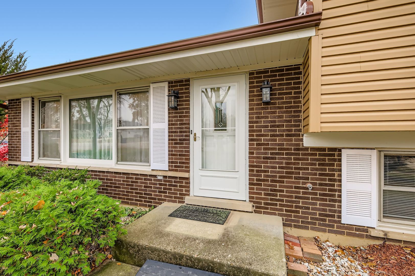 517 E Weathersfield Way