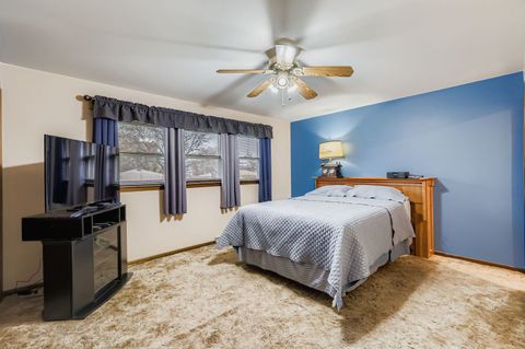 Tiny photo for 517 E Weathersfield Way, Schaumburg, IL 60193 (MLS # 12520958)