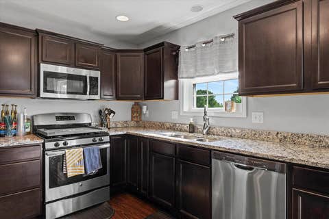 Tiny photo for 1402 Railside Drive, Gibson City, IL 60936 (MLS # 12709371)
