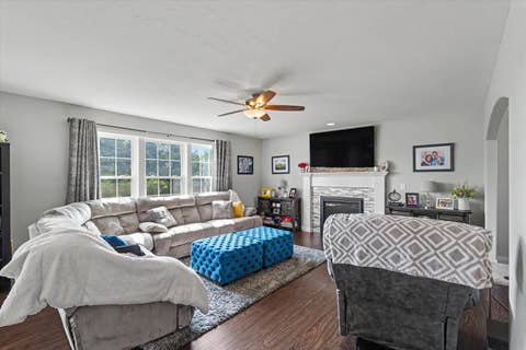 Tiny photo for 1402 Railside Drive, Gibson City, IL 60936 (MLS # 12709371)