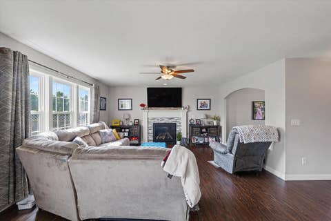 Tiny photo for 1402 Railside Drive, Gibson City, IL 60936 (MLS # 12709371)