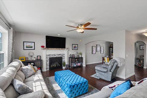 Tiny photo for 1402 Railside Drive, Gibson City, IL 60936 (MLS # 12709371)
