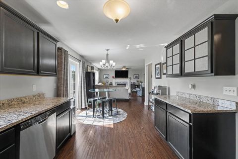 Tiny photo for 1402 Railside Drive, Gibson City, IL 60936 (MLS # 12709371)