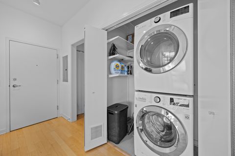 Tiny photo for 860 W Blackhawk Street #1702, Chicago, IL 60642 (MLS # 12525223)