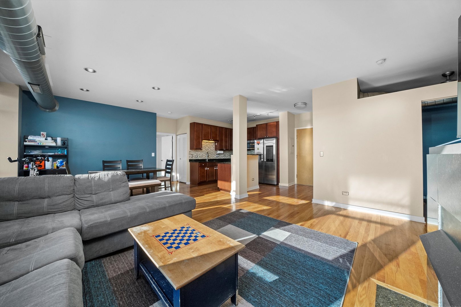 1001 W 15th Street 410