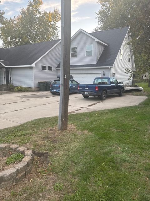 Photo of 206 N Lennox Street, Braceville, IL 60407 (MLS # 12510614)