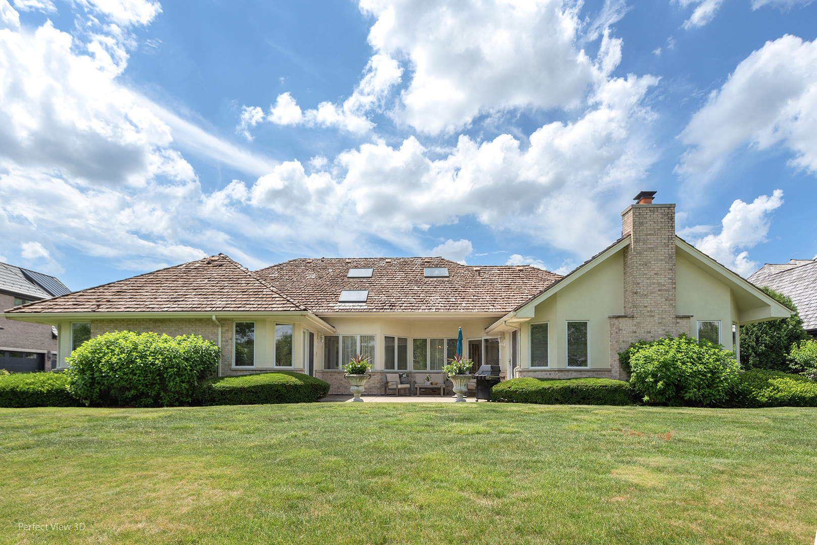 17 RUFFLED FEATHERS Drive