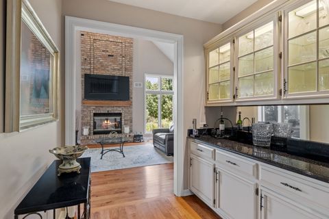 Tiny photo for 55 Chesterfield Court, Burr Ridge, IL 60522 (MLS # 12509302)