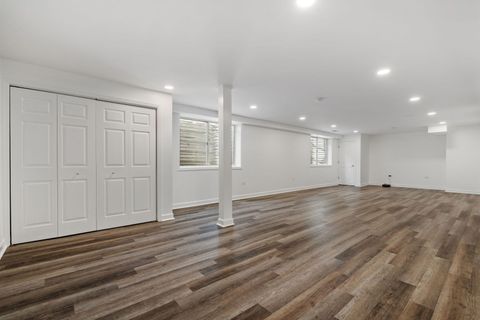 Tiny photo for 55 Chesterfield Court, Burr Ridge, IL 60522 (MLS # 12509302)