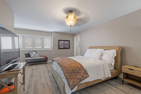 Tiny photo for 55 Chesterfield Court, Burr Ridge, IL 60522 (MLS # 12509302)