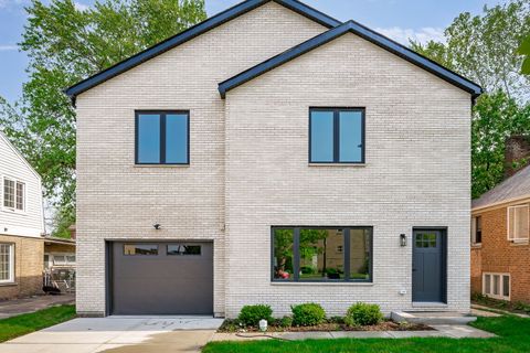 3811 W Pratt Avenue Lincolnwood IL 60712