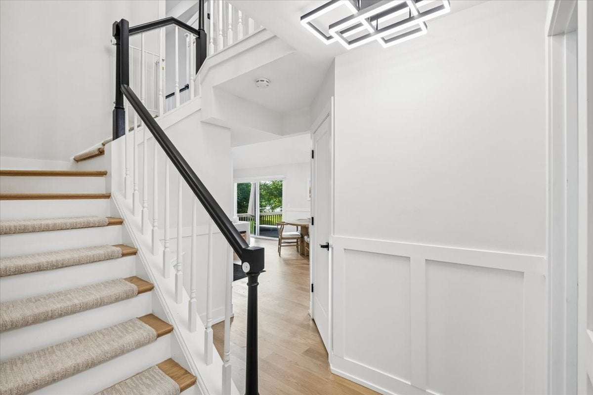 2328 Acorn Place