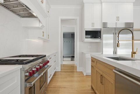 Tiny photo for 611 S Prospect Avenue, Elmhurst, IL 60126 (MLS # 12557813)