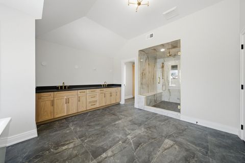 Tiny photo for 611 S Prospect Avenue, Elmhurst, IL 60126 (MLS # 12557813)