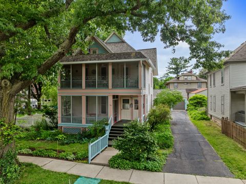 Multi Family in Rockford IL 140 Glen Road.jpg