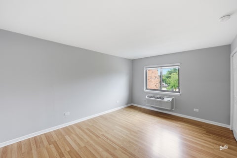Tiny photo for 2215 Nichols Road #21F, Arlington Heights, IL 60004 (MLS # 12761098)