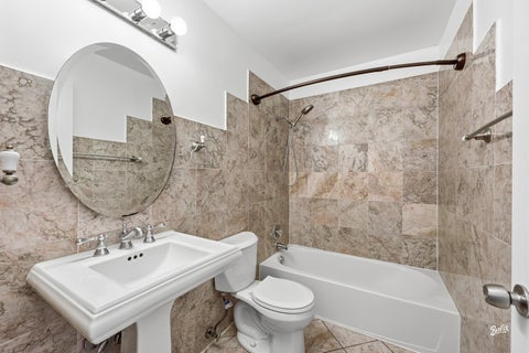 Tiny photo for 2215 Nichols Road #21F, Arlington Heights, IL 60004 (MLS # 12761098)