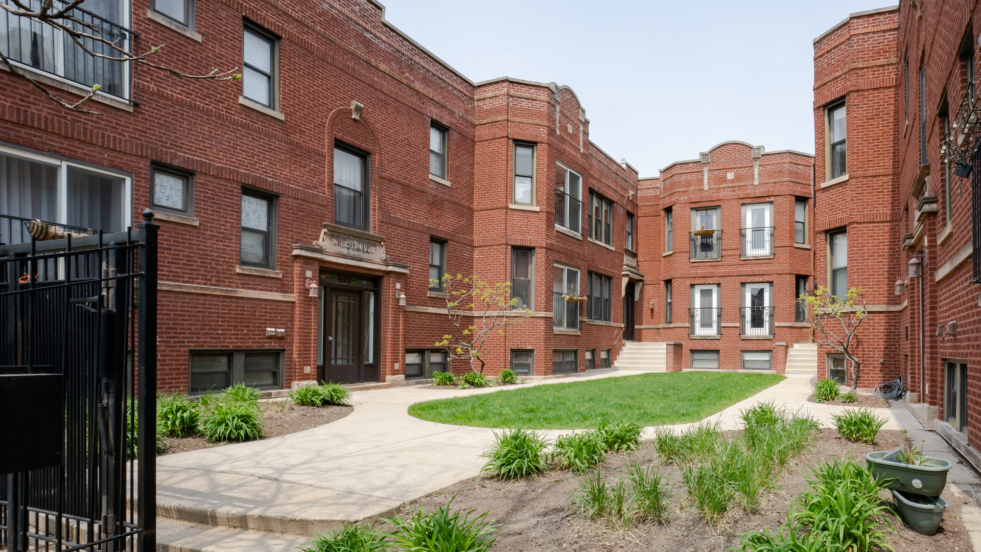 3710 W Wrightwood Avenue 2D