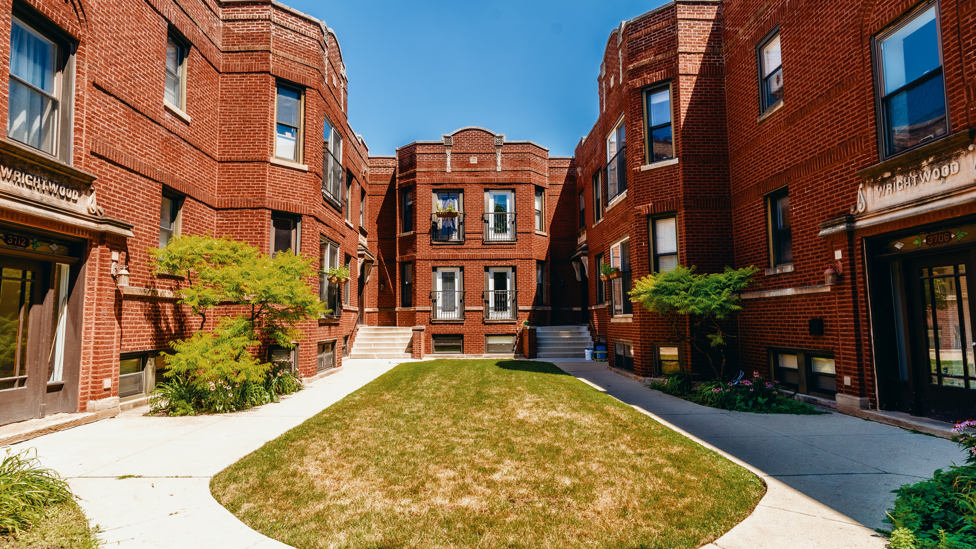 3710 W Wrightwood Avenue 2D