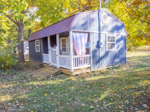 Tiny photo for 933 W Stephenson Street, Freeport, IL 61032 (MLS # 12524822)