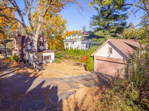 Tiny photo for 933 W Stephenson Street, Freeport, IL 61032 (MLS # 12524822)