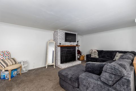 Tiny photo for 618 Fort Street, Ottawa, IL 61350 (MLS # 12500831)