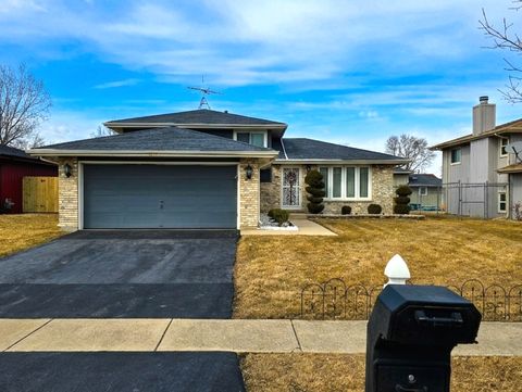 Photo of 4050 Russet Way, Country Club Hills, IL 60478 (MLS # 12580435)