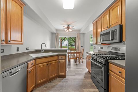 Tiny photo for 3220 Bromley Lane, Aurora, IL 60502 (MLS # 12511250)