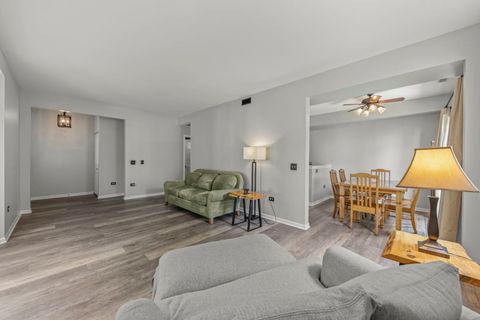 Tiny photo for 3220 Bromley Lane, Aurora, IL 60502 (MLS # 12511250)