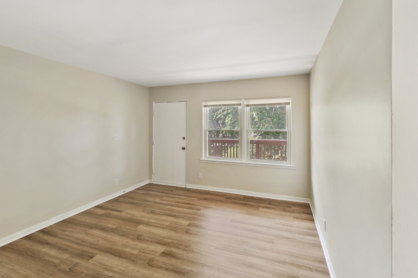 991 Tollview Avenue 10