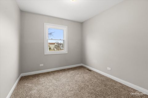 Tiny photo for 43 N Walnut Court, Streamwood, IL 60107 (MLS # 12582389)