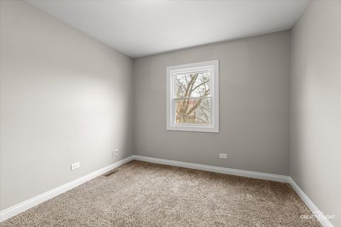 Tiny photo for 43 N Walnut Court, Streamwood, IL 60107 (MLS # 12582389)