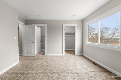 Tiny photo for 43 N Walnut Court, Streamwood, IL 60107 (MLS # 12582389)