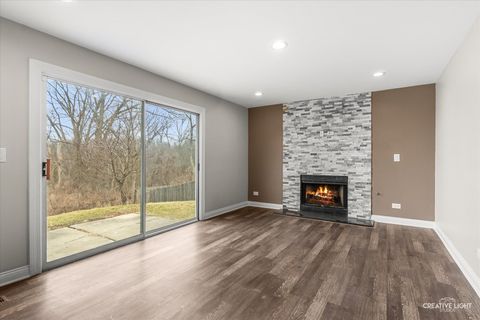 Tiny photo for 43 N Walnut Court, Streamwood, IL 60107 (MLS # 12582389)