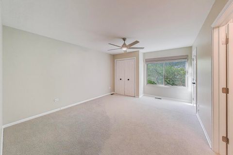 Tiny photo for 25 Shoreline Road #B, Lake Barrington, IL 60010 (MLS # 12488214)
