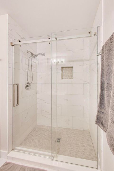Tiny photo for 25 Shoreline Road #B, Lake Barrington, IL 60010 (MLS # 12488214)
