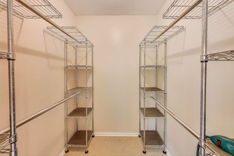 Tiny photo for 25 Shoreline Road #B, Lake Barrington, IL 60010 (MLS # 12488214)