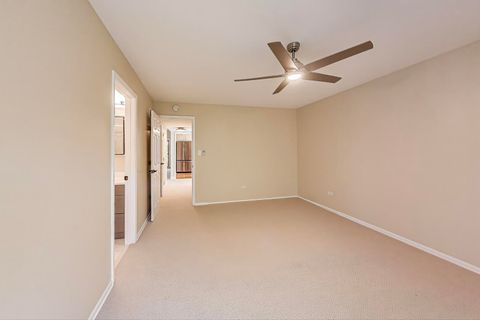 Tiny photo for 25 Shoreline Road #B, Lake Barrington, IL 60010 (MLS # 12488214)
