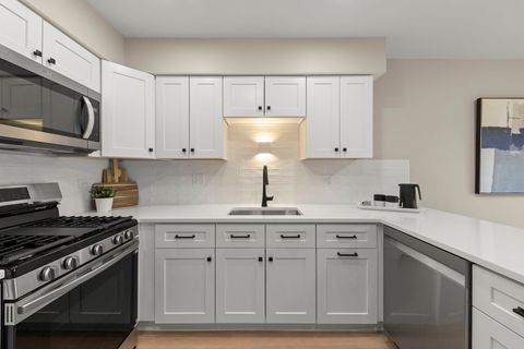 Tiny photo for 367 Juniper Tree Court, Hoffman Estates, IL 60169 (MLS # 12187882)