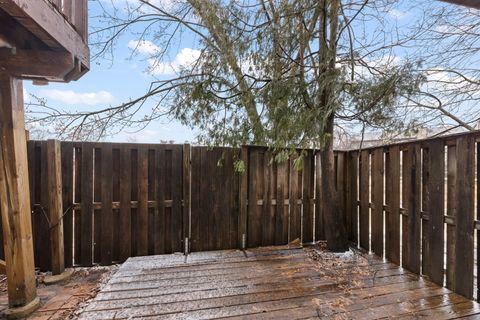 Tiny photo for 367 Juniper Tree Court, Hoffman Estates, IL 60169 (MLS # 12187882)