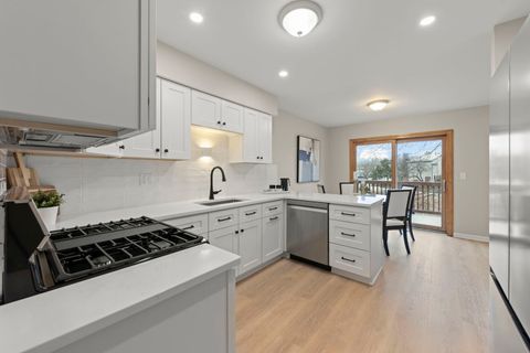 Tiny photo for 367 Juniper Tree Court, Hoffman Estates, IL 60169 (MLS # 12187882)