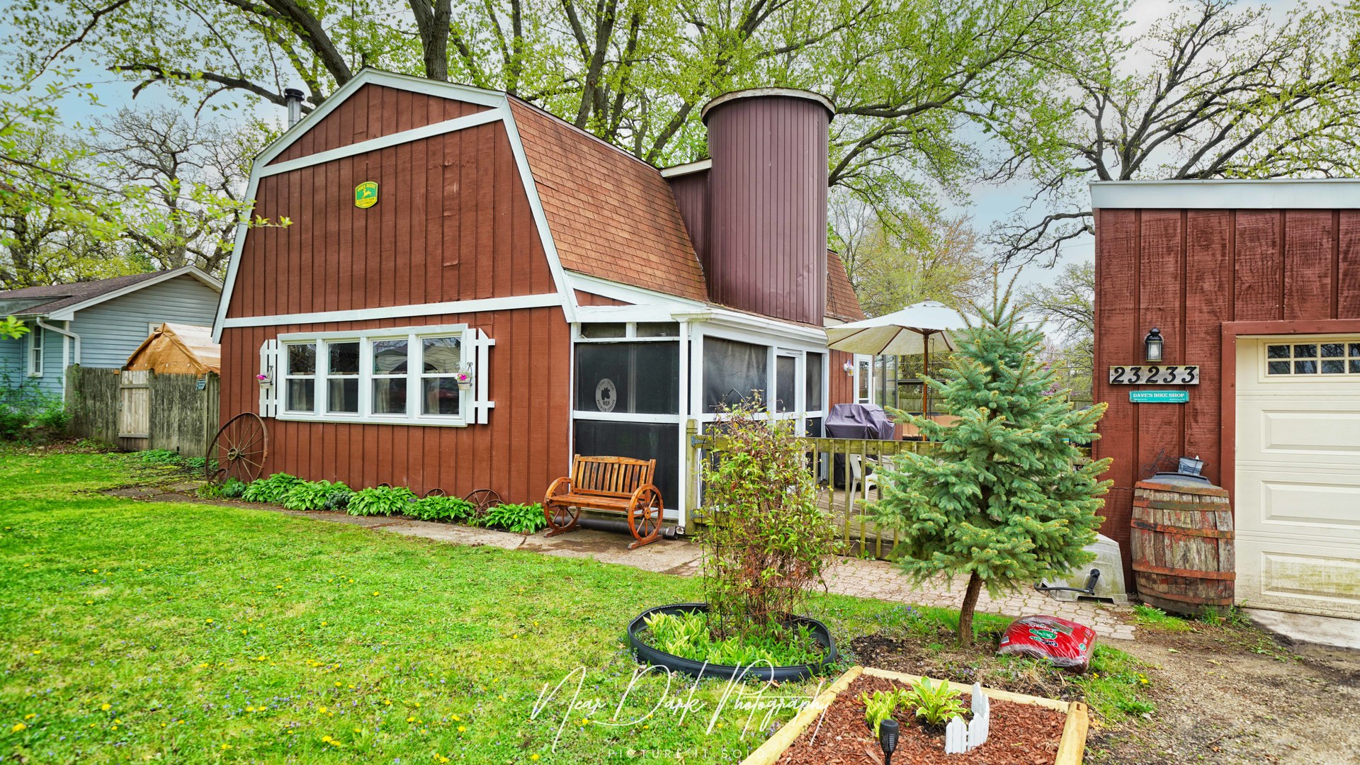 23233 W North Lakewood Lane