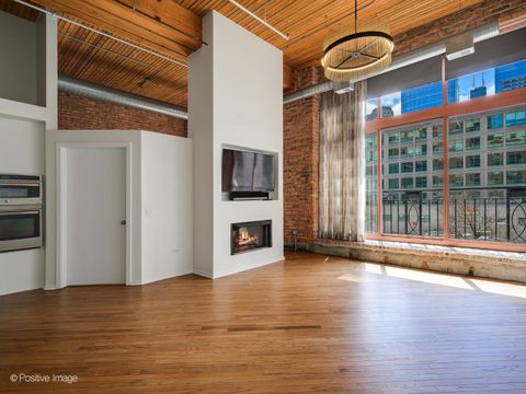 Tiny photo for 360 W Illinois Street #231, Chicago, IL 60654 (MLS # 12615694)