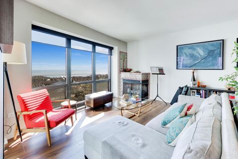 Tiny photo for 130 N Garland Court #1703, Chicago, IL 60602 (MLS # 12615586)