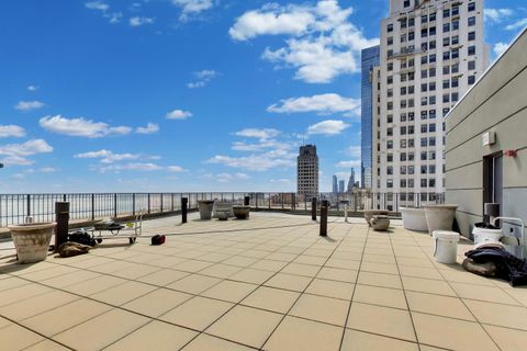 Tiny photo for 130 N Garland Court #1703, Chicago, IL 60602 (MLS # 12615586)