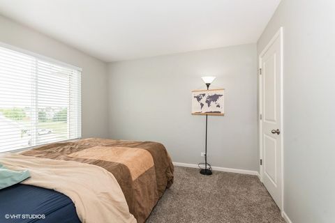 Tiny photo for 594 Spring Leaf Drive, Joliet, IL 60431 (MLS # 12428130)