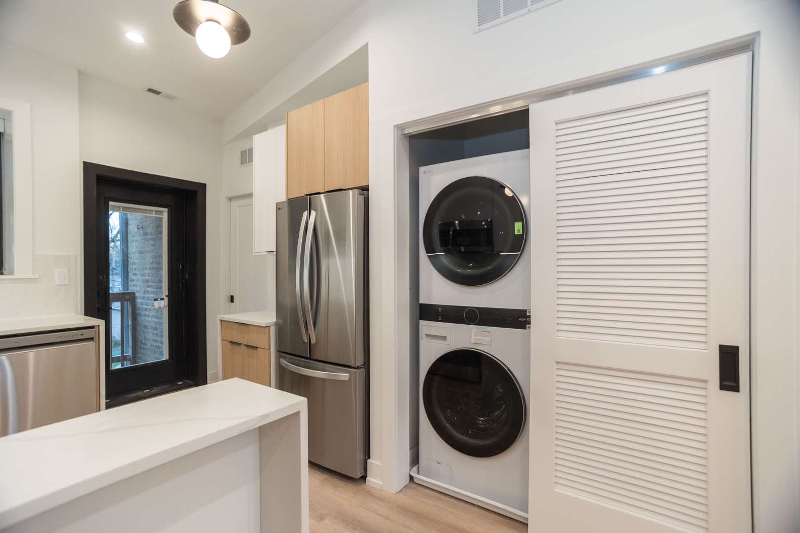 3251 W Belden Avenue 1W