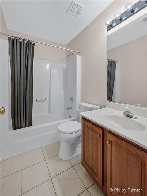 Tiny photo for 624 Daisy Lane, Roselle, IL 60172 (MLS # 12713358)