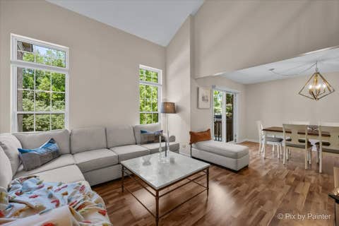 Tiny photo for 624 Daisy Lane, Roselle, IL 60172 (MLS # 12713358)