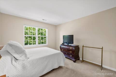 Tiny photo for 624 Daisy Lane, Roselle, IL 60172 (MLS # 12713358)